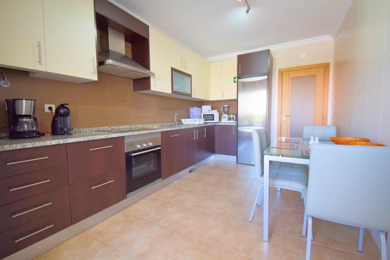 Perfect New Apartment In Albufeira Luaran gambar