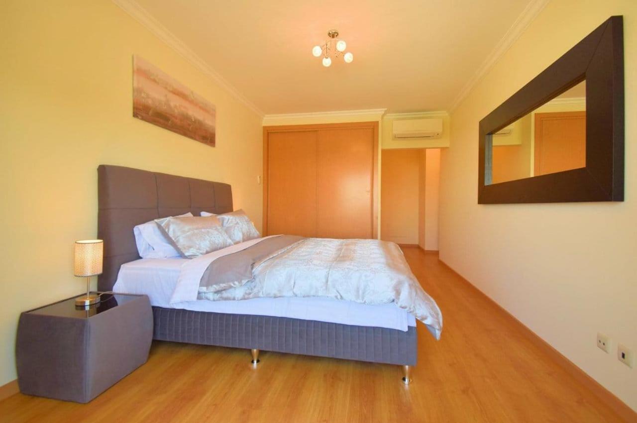 Perfect New Apartment In Albufeira Luaran gambar