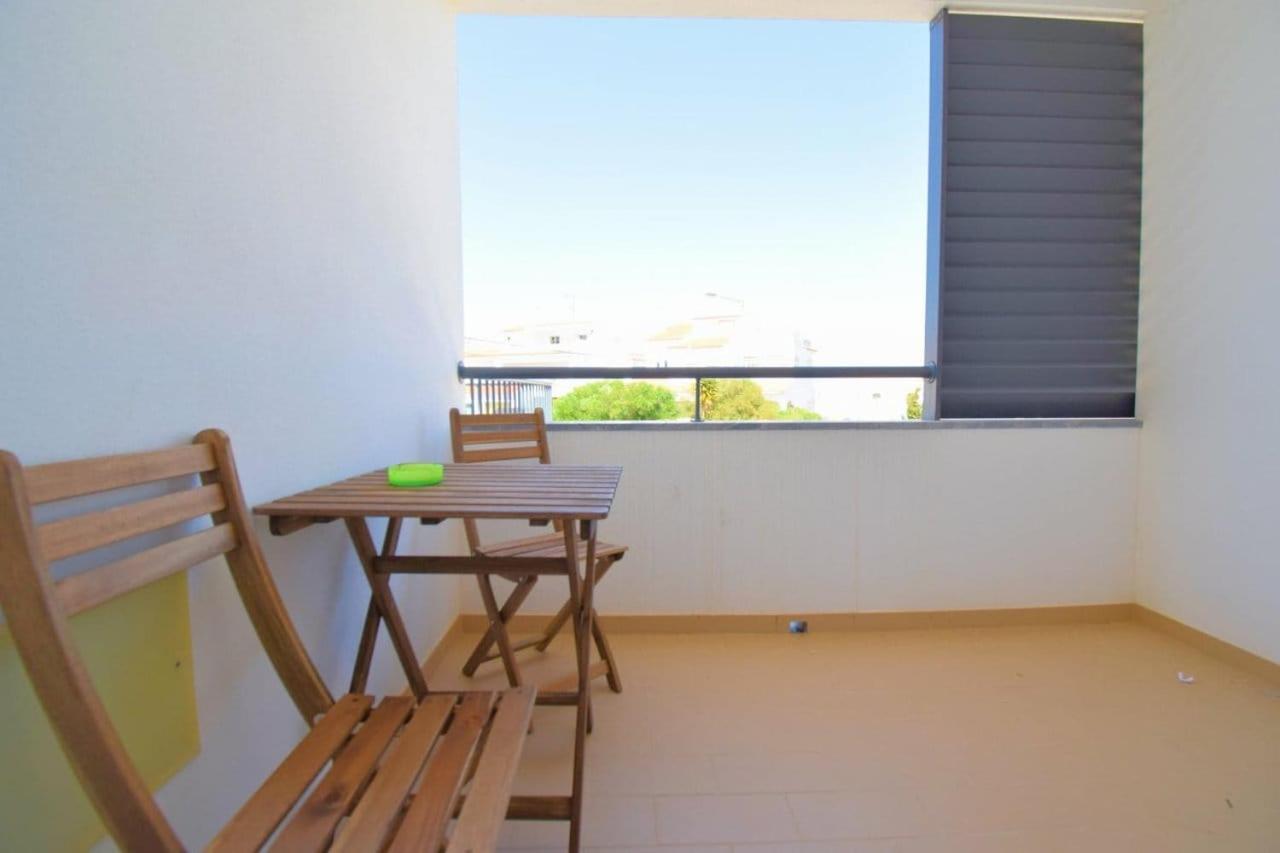 Perfect New Apartment In Albufeira Luaran gambar
