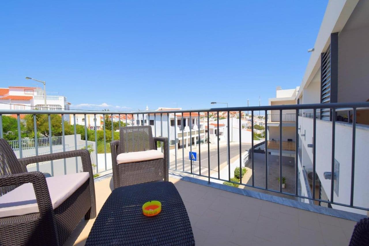 Perfect New Apartment In Albufeira Luaran gambar